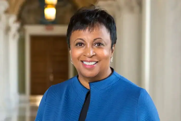 Tổng thống Trump sa thải Thủ thư Quốc hội Carla Hayden giữa làn sóng chỉ trích